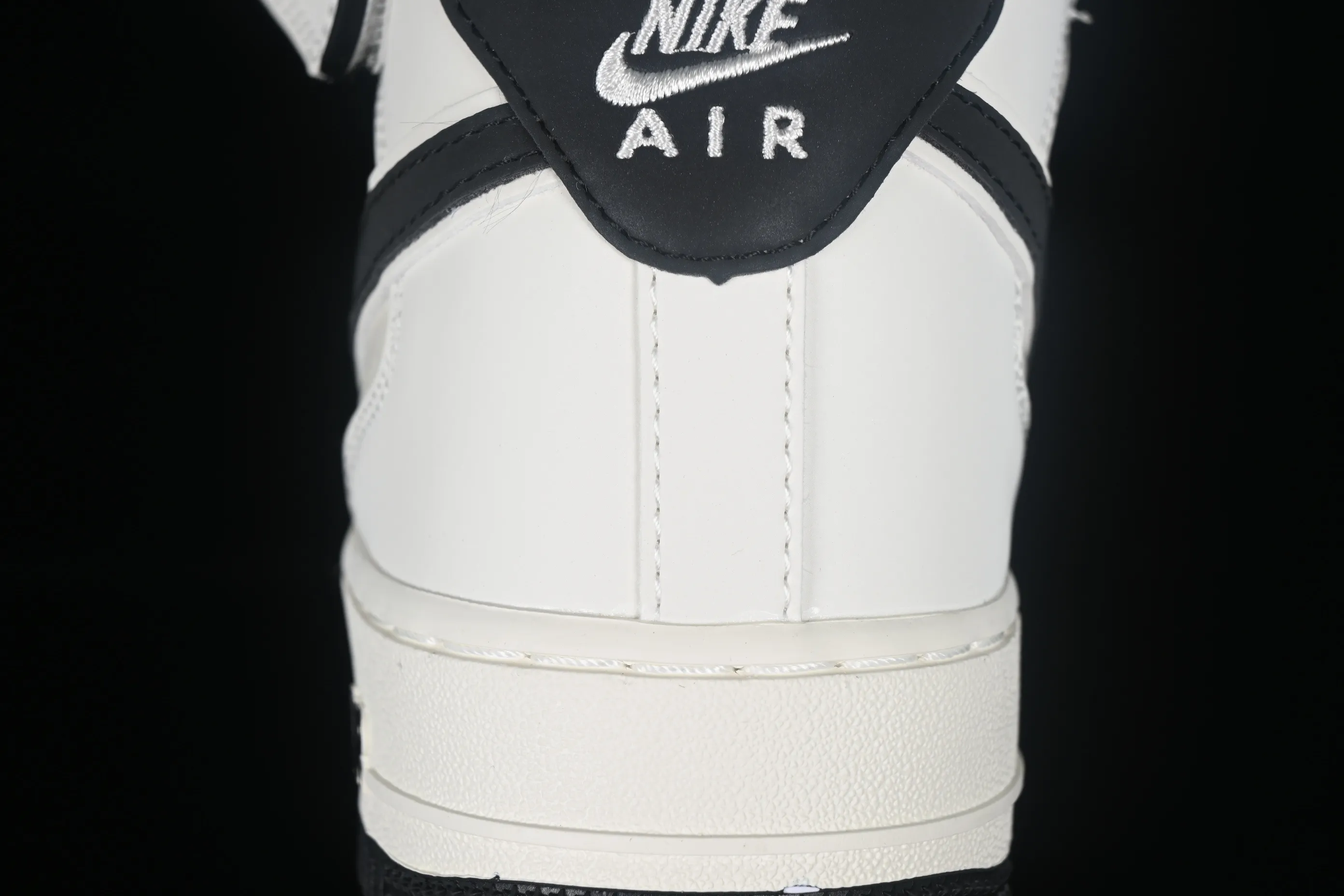 All categories Nk Air Force 1 Air Force series Nk Air Force 1 Mid Air Force mid-top Nk Air Force 1'07 Mid beige black hook Starry Air Force One mid-top casual sneakers SH0235-511
